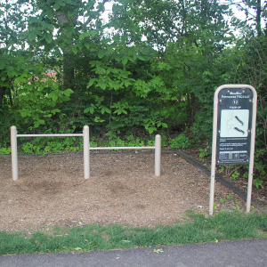 2026_300x300_Veterans_push_up A push up station on the parcourse fitcircut on the trail at Veterans Park